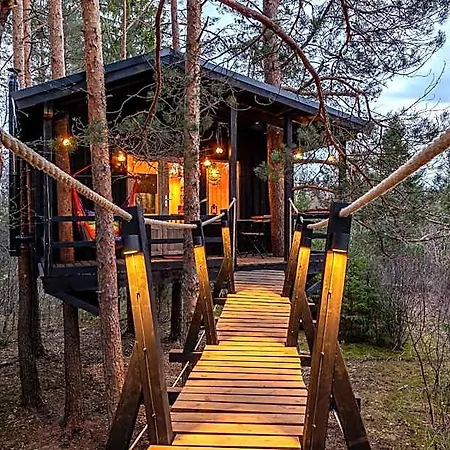 Treehouseestonia * Jogisoo