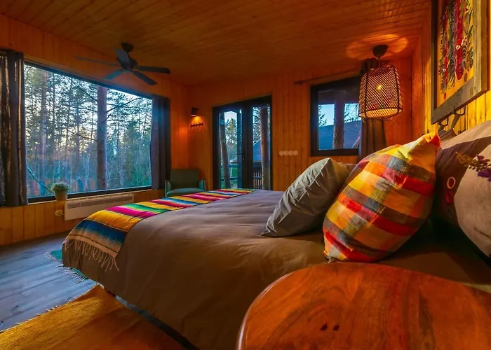 بيت خشبي Treehouseestonia *