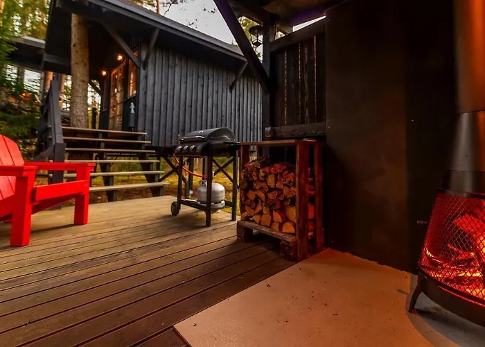 بيت خشبي Treehouseestonia Jogisoo