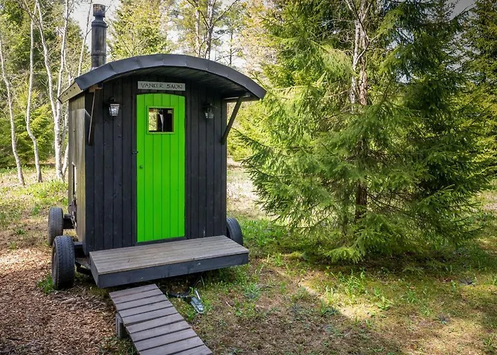 بيت خشبي Treehouseestonia *